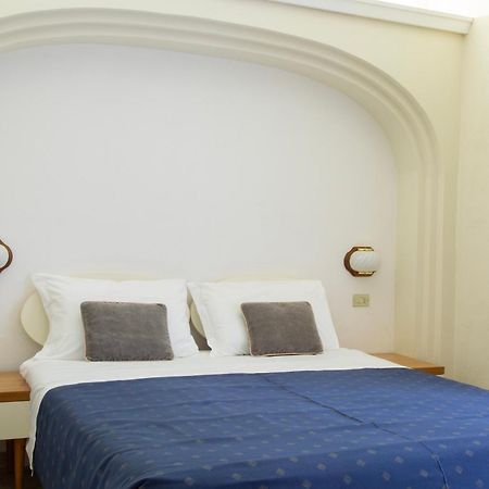 Hotel Parco Milano Marittima Bagian luar foto