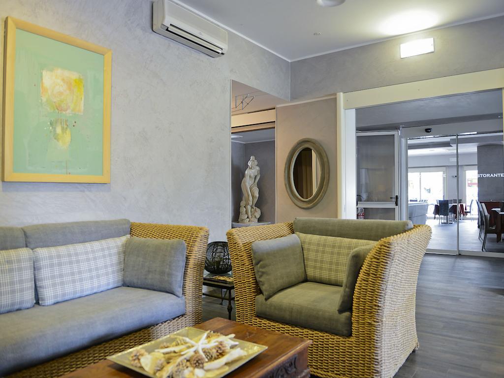 Hotel Parco Milano Marittima Bagian luar foto