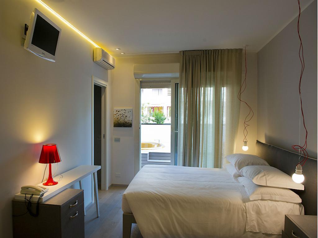 Hotel Parco Milano Marittima Bagian luar foto