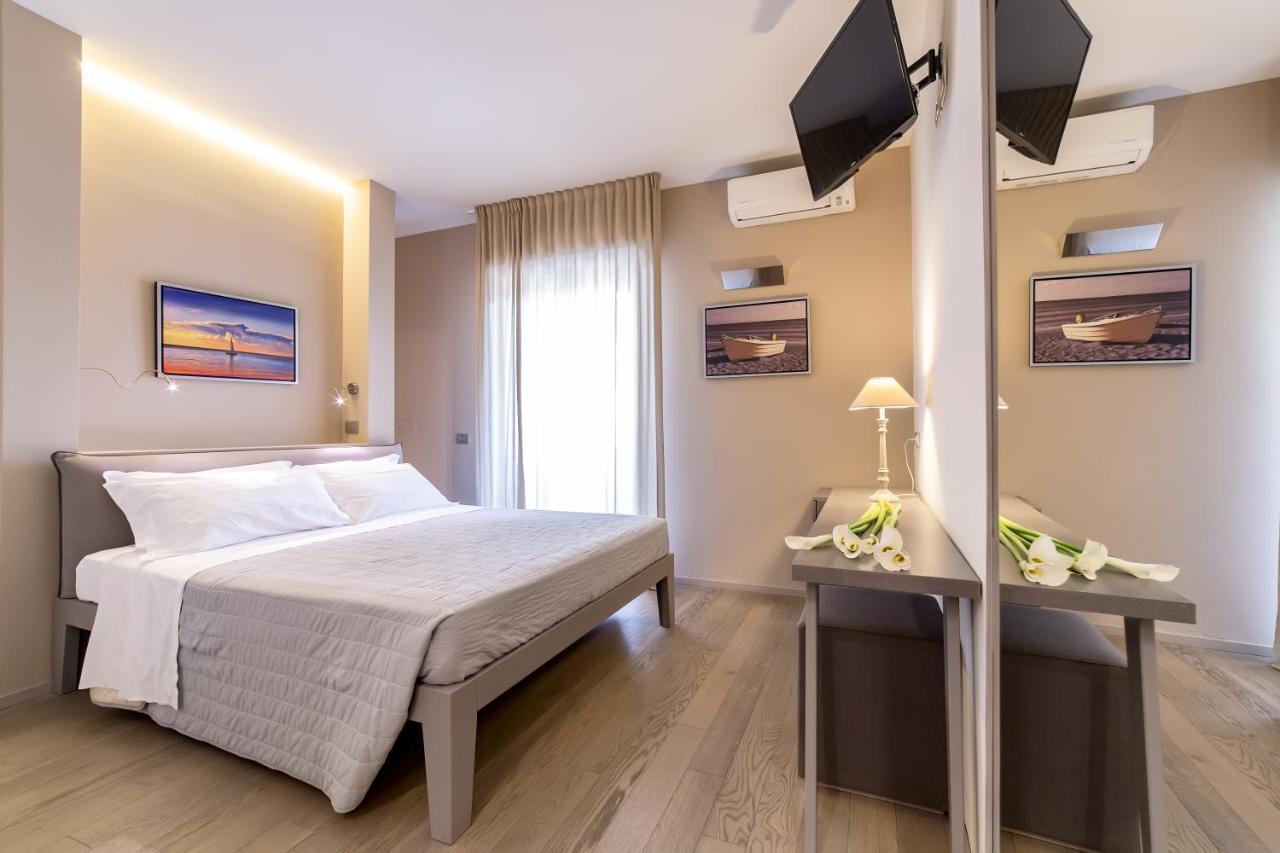 Hotel Parco Milano Marittima Bagian luar foto
