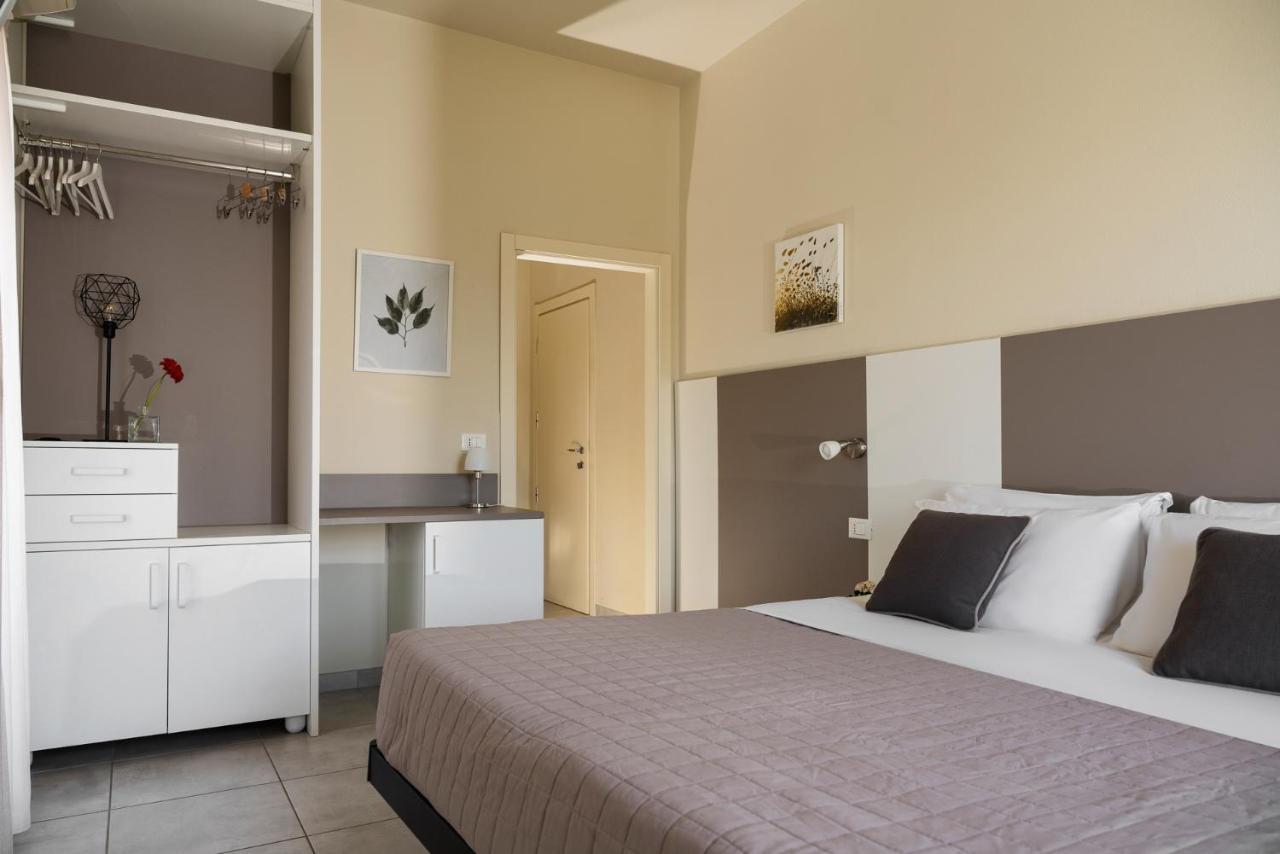 Hotel Parco Milano Marittima Bagian luar foto
