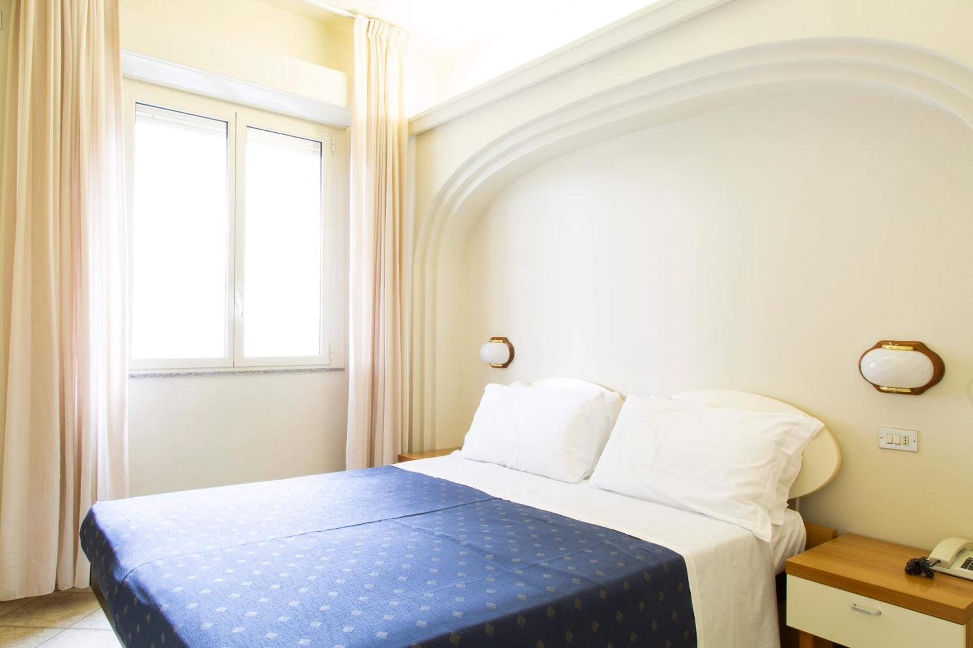 Hotel Parco Milano Marittima Bagian luar foto